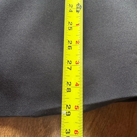 H&M Black Blazer with Relaxed Open Front Design - Picture 9 of 10